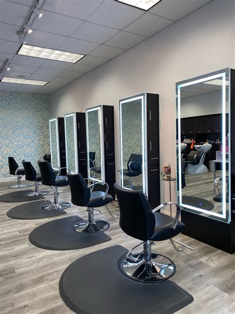 Salon booth rentals near me - Industry averages can vary from £250 to £1200 a month, depending on where you rent the booth and their location. The location will be the most significant factor as higher-end areas will bring in different clients than others. Feel free to compare prices with other stylists at a shop and other salons.